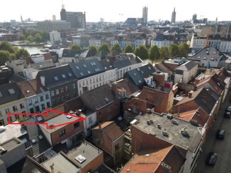 Uitstekend gelegen en instapklaar handelshuis Gent-centrum