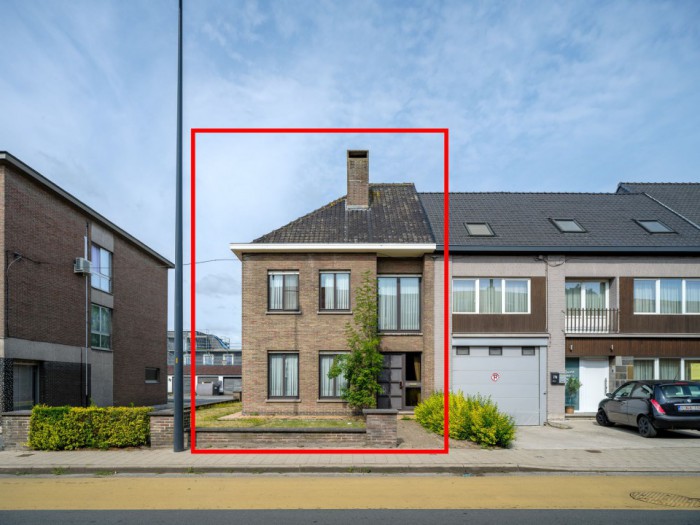 Ruime gezinswoning met garage en grote tuin nabij Gent-centrum